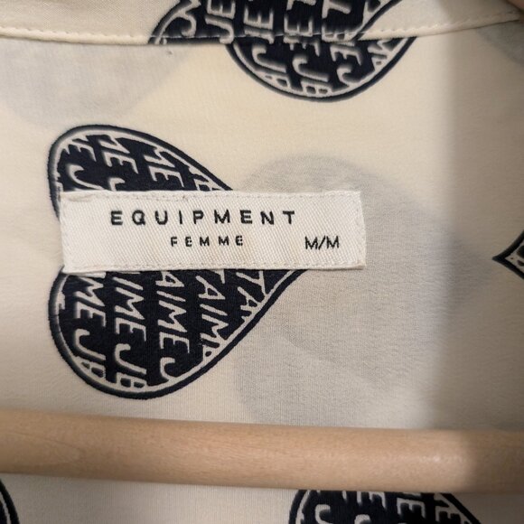 Equipment- Long Sleeve Button Down 100% Silk Je T'aime - Picture 2 of 4